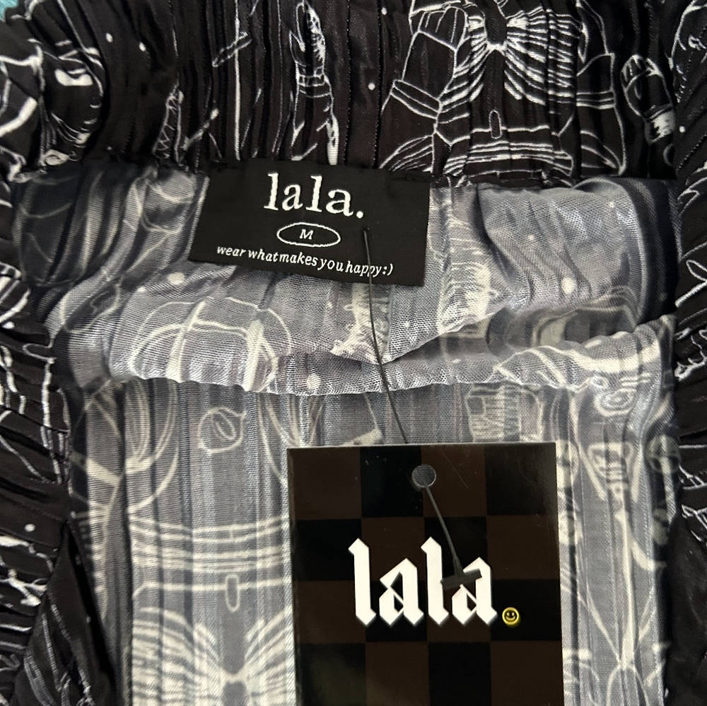 NWT/ lala Interstellar Astronauts Long Sleeve Plissé Top & High Waist Pants - Picture 11 of 13